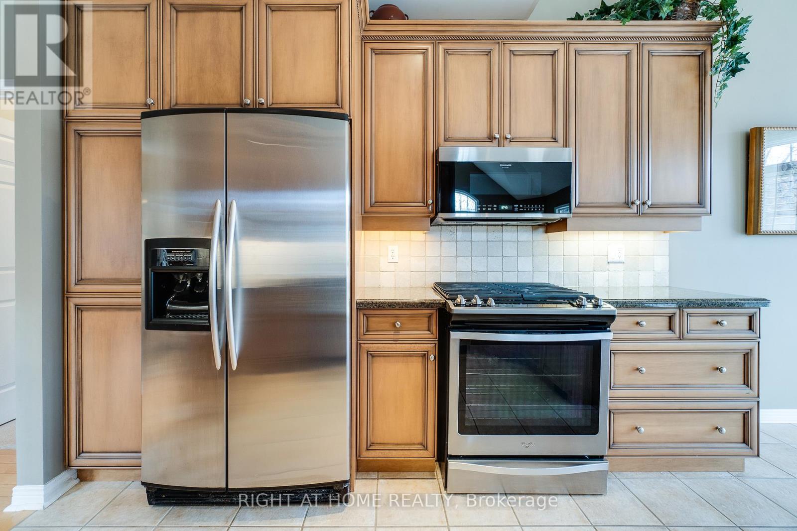 15 - 4280 Taywood Drive, Burlington, Ontario  L7M 4X8 - Photo 11 - W12908254