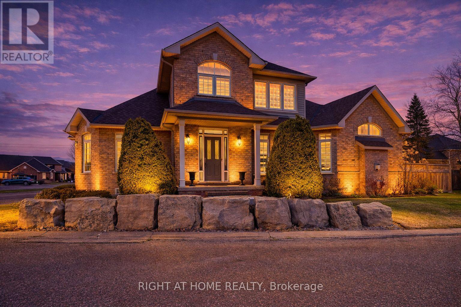 15 - 4280 Taywood Drive, Burlington, Ontario  L7M 4X8 - Photo 2 - W12908254