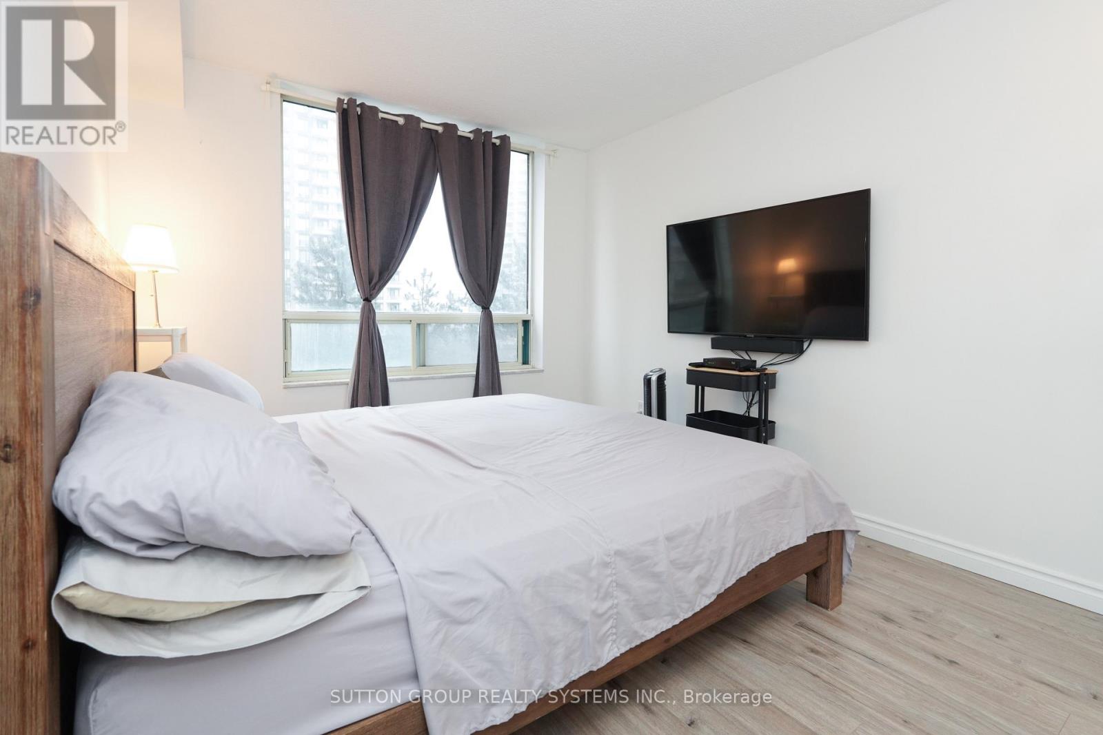 512 - 285 Enfield Place, Mississauga, Ontario  L5B 3Y6 - Photo 14 - W12908264