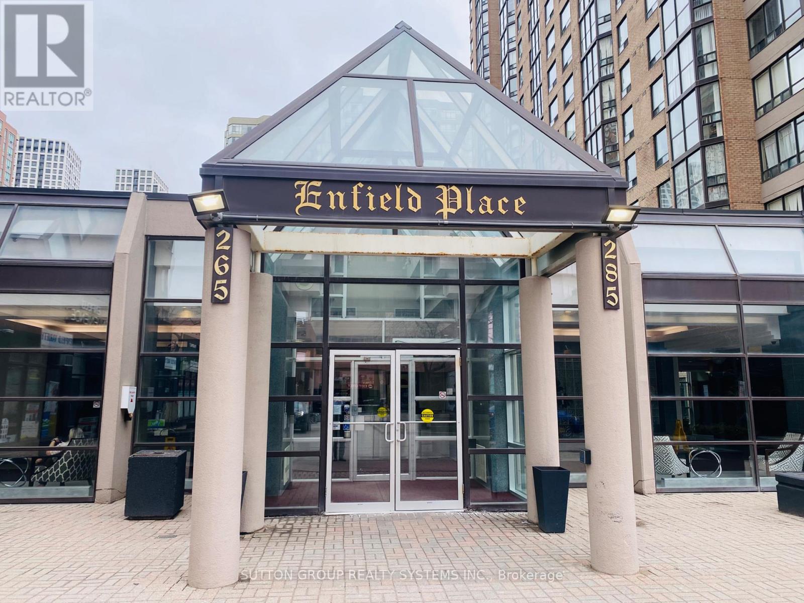 512 - 285 Enfield Place, Mississauga, Ontario  L5B 3Y6 - Photo 2 - W12908264