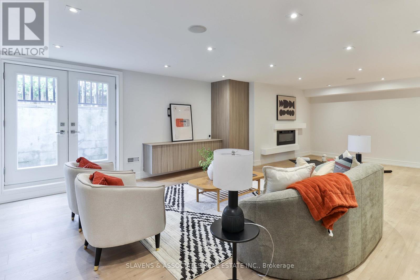 271 Jennings Crescent, Oakville, Ontario  L6L 1W3 - Photo 38 - W12908280