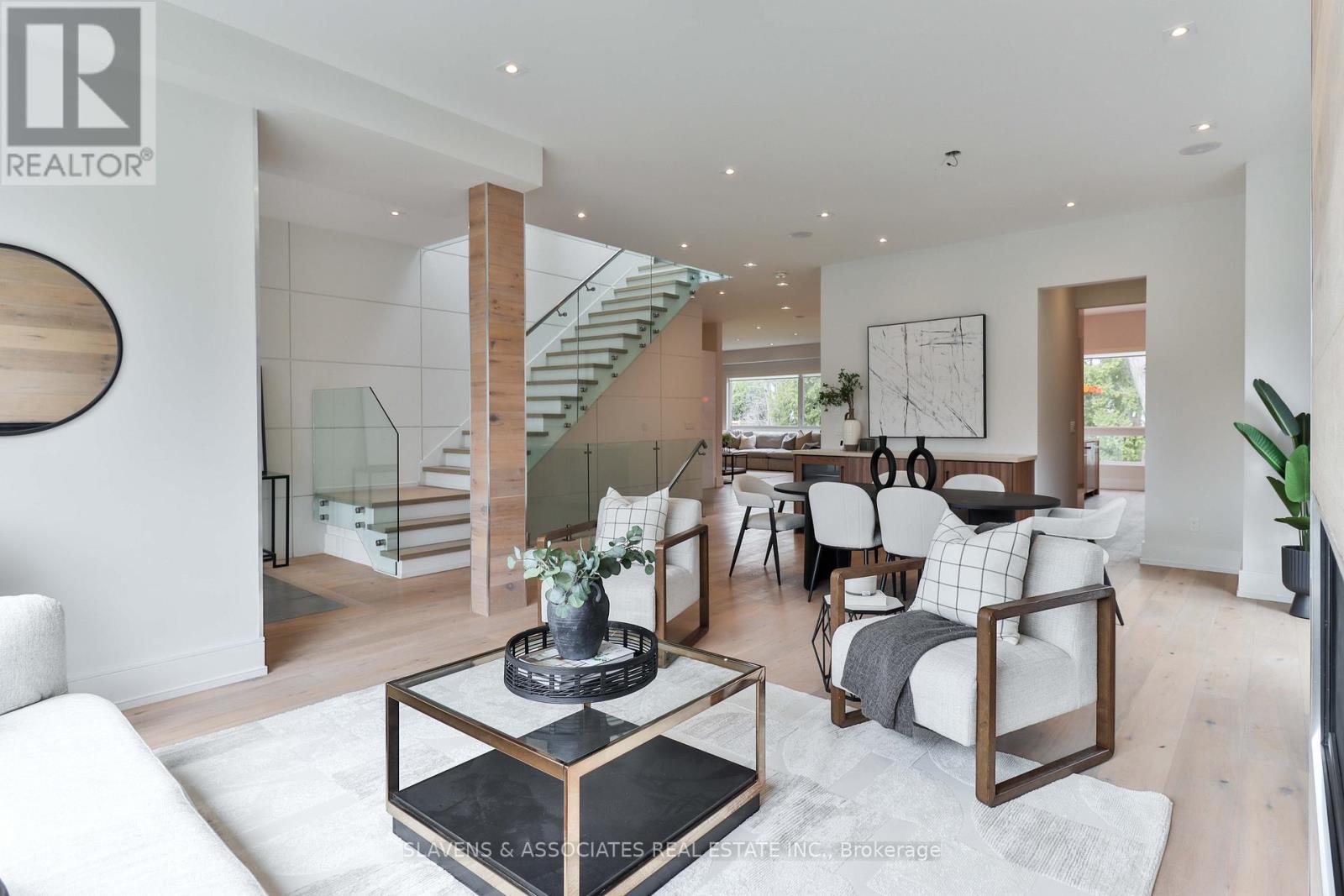 271 Jennings Crescent, Oakville, Ontario  L6L 1W3 - Photo 6 - W12908280