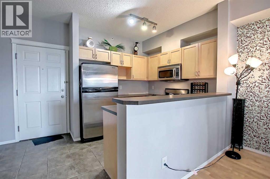 9303, 70 Panamount Drive NW, Calgary, Alberta  T3K 6K6 - Photo 7 - A2293894