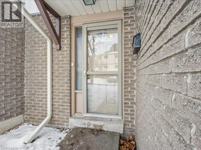 51 Paulander Drive Unit# 31, Kitchener, Ontario N2M 5E5 - Photo 2 - 40808400