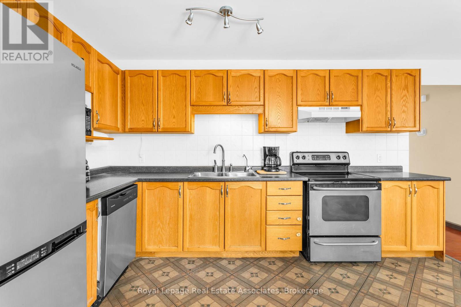 31 Highpoint Street, Southgate, Ontario  N0C 1B0 - Photo 16 - X12908202