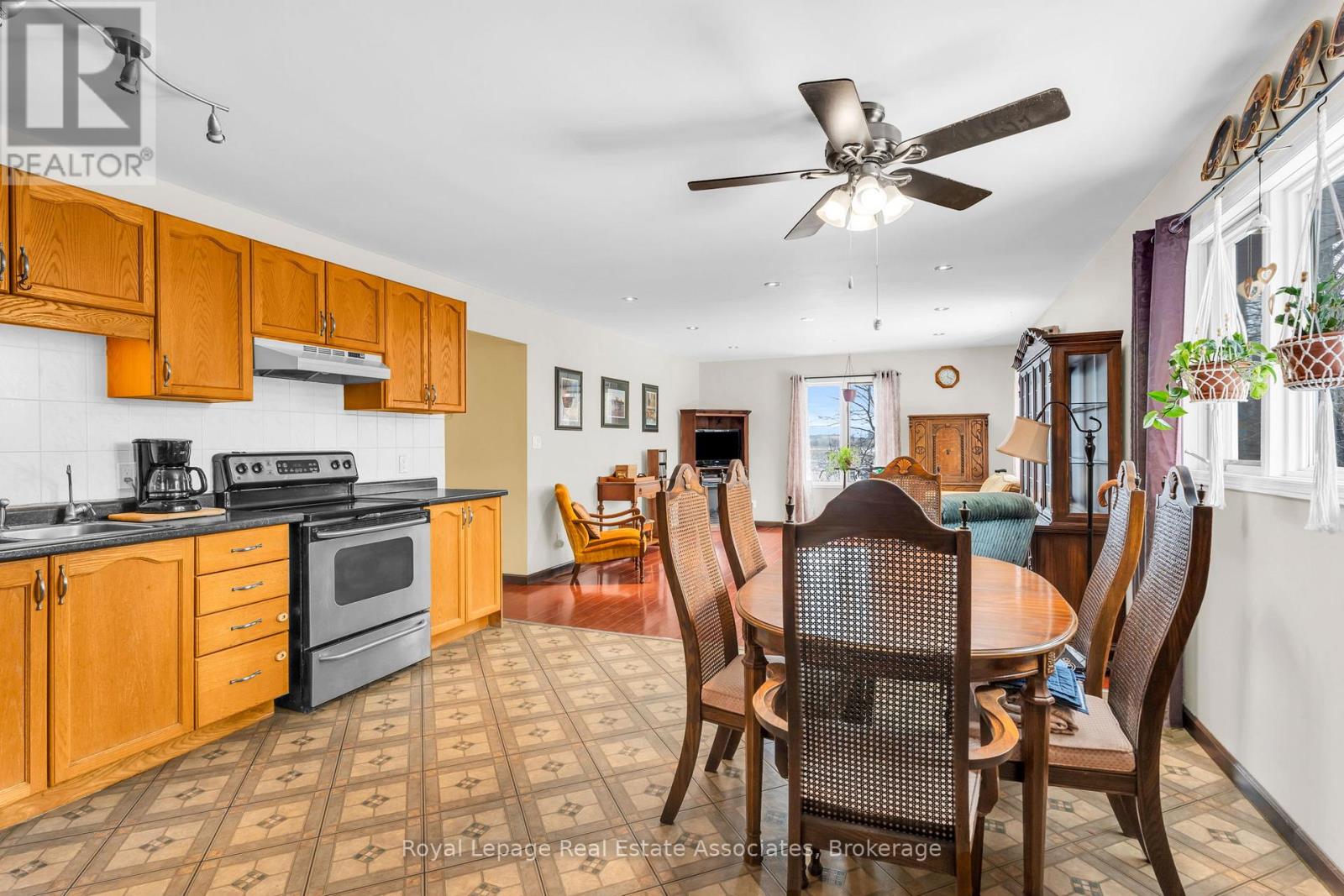 31 Highpoint Street, Southgate, Ontario  N0C 1B0 - Photo 17 - X12908202