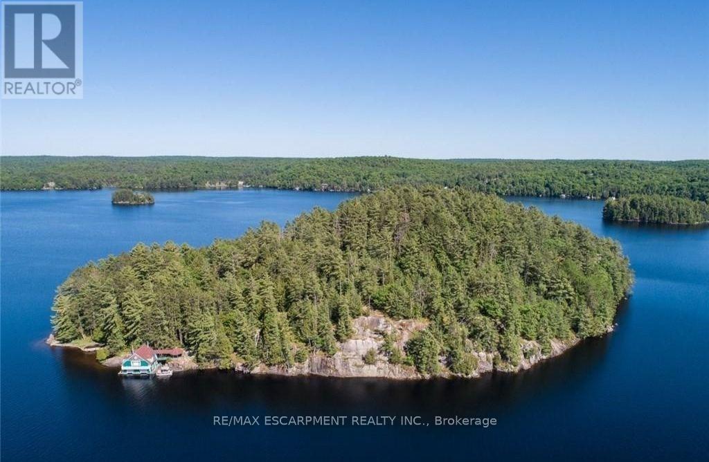 0 CROWN ISLAND, Huntsville, Ontario