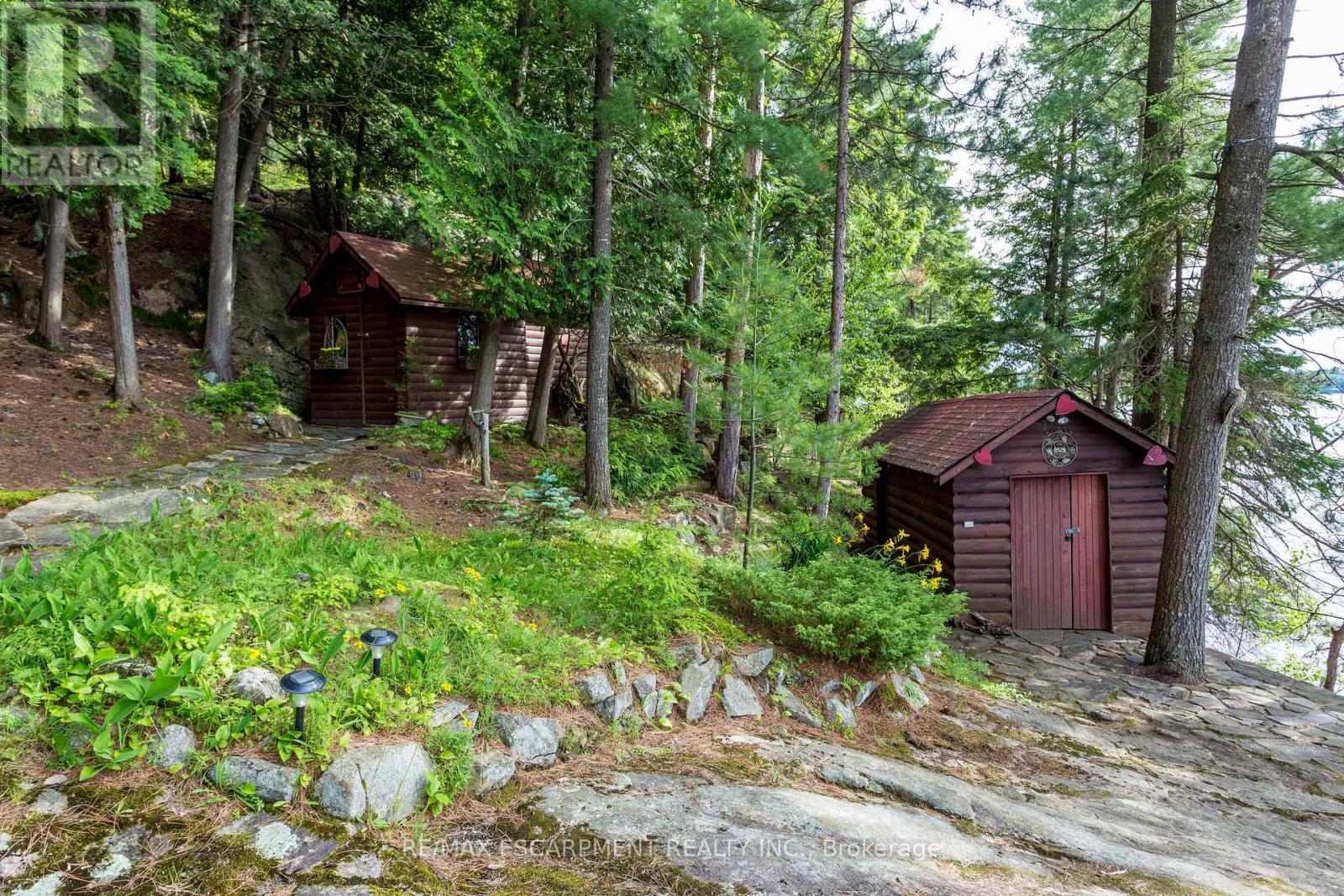 0 Crown Island, Huntsville, Ontario  P0B 1L0 - Photo 15 - X12908286