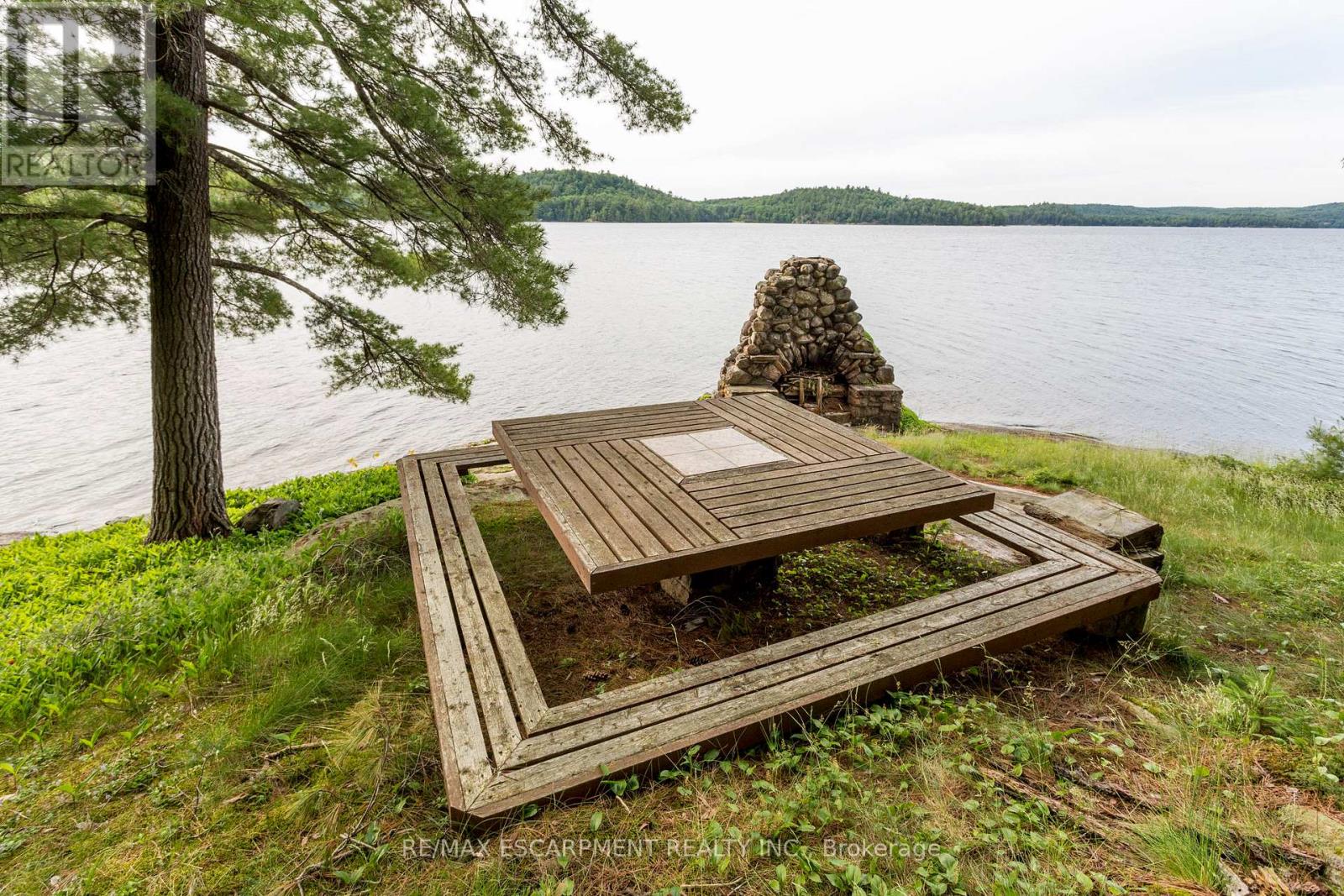 0 Crown Island, Huntsville, Ontario  P0B 1L0 - Photo 27 - X12908286