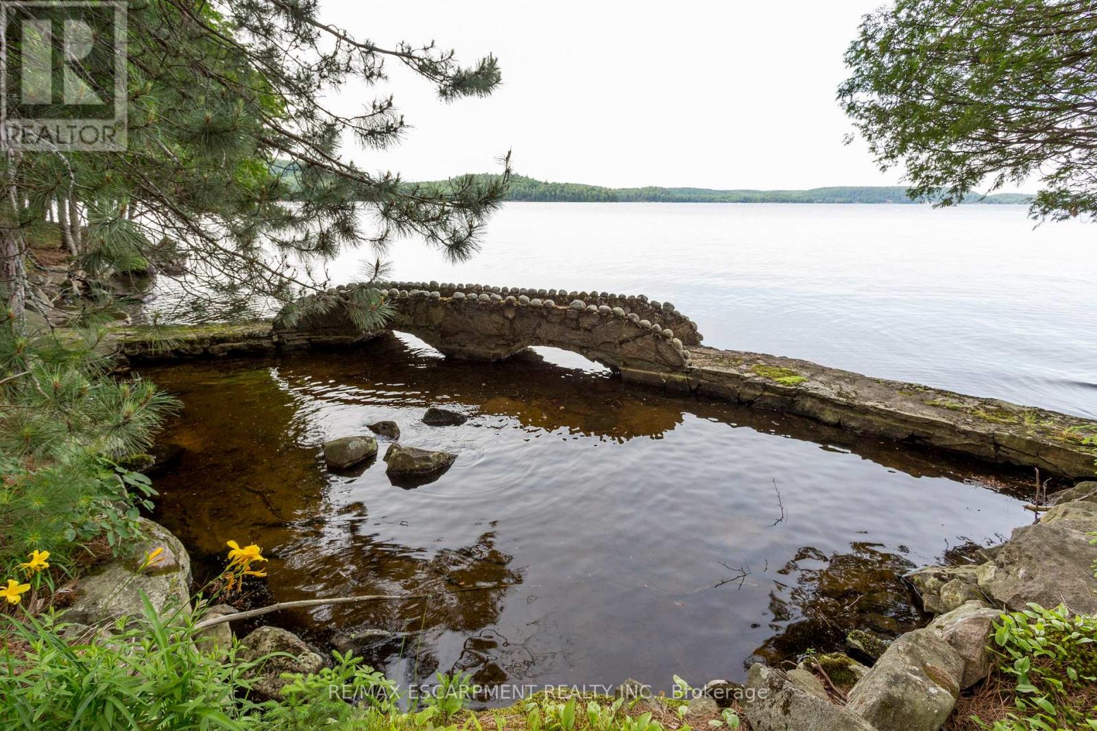 0 Crown Island, Huntsville, Ontario  P0B 1L0 - Photo 35 - X12908286