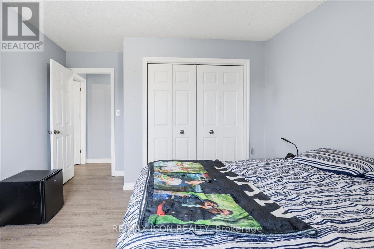 6 Bannister Street, Brant, Ontario  N0E 1L0 - Photo 14 - X12908292