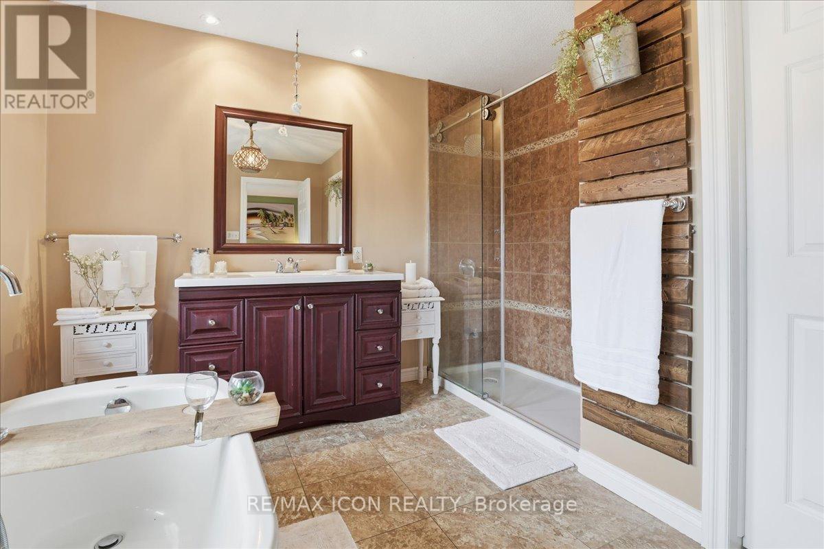 6 Bannister Street, Brant, Ontario  N0E 1L0 - Photo 17 - X12908292