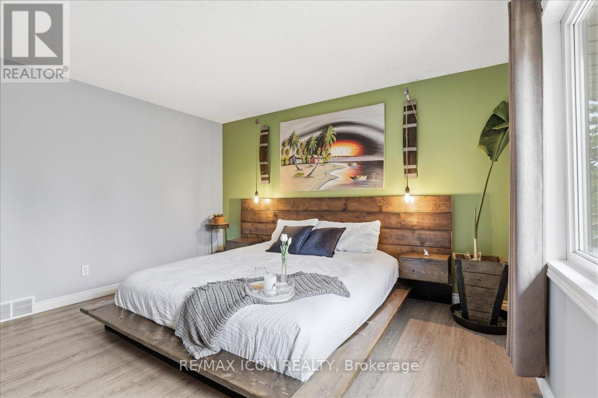 6 Bannister Street, Brant, Ontario  N0E 1L0 - Photo 22 - X12908292