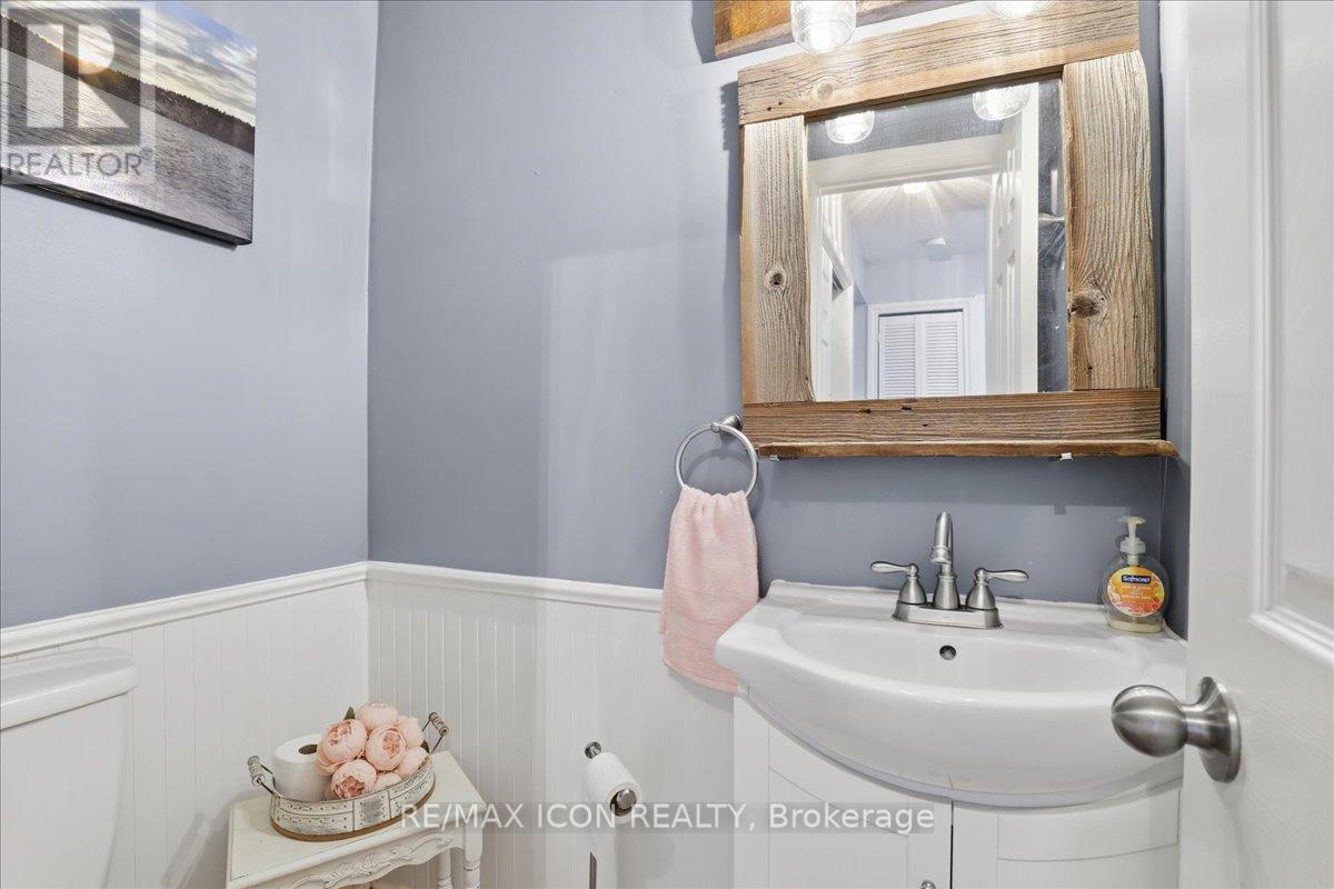 6 Bannister Street, Brant, Ontario  N0E 1L0 - Photo 23 - X12908292