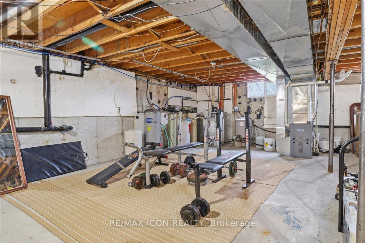 6 Bannister Street, Brant, Ontario  N0E 1L0 - Photo 25 - X12908292