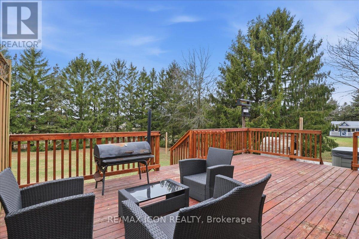 6 Bannister Street, Brant, Ontario  N0E 1L0 - Photo 29 - X12908292