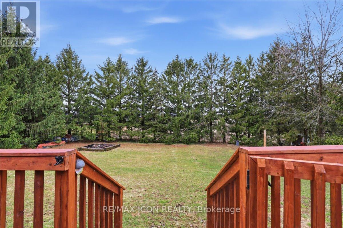 6 Bannister Street, Brant, Ontario  N0E 1L0 - Photo 35 - X12908292