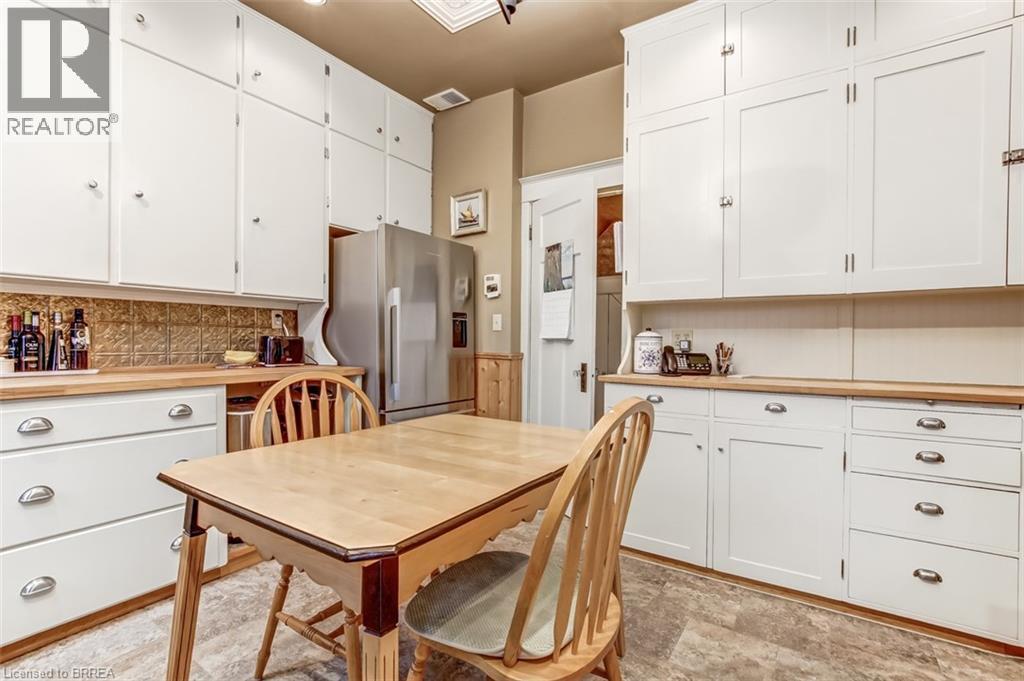 52 Chestnut Avenue, Brantford, Ontario  N3T 4C2 - Photo 12 - 40813571