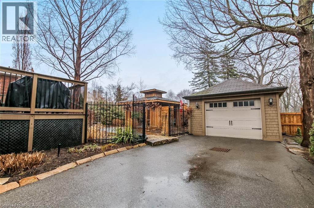 52 Chestnut Avenue, Brantford, Ontario  N3T 4C2 - Photo 27 - 40813571