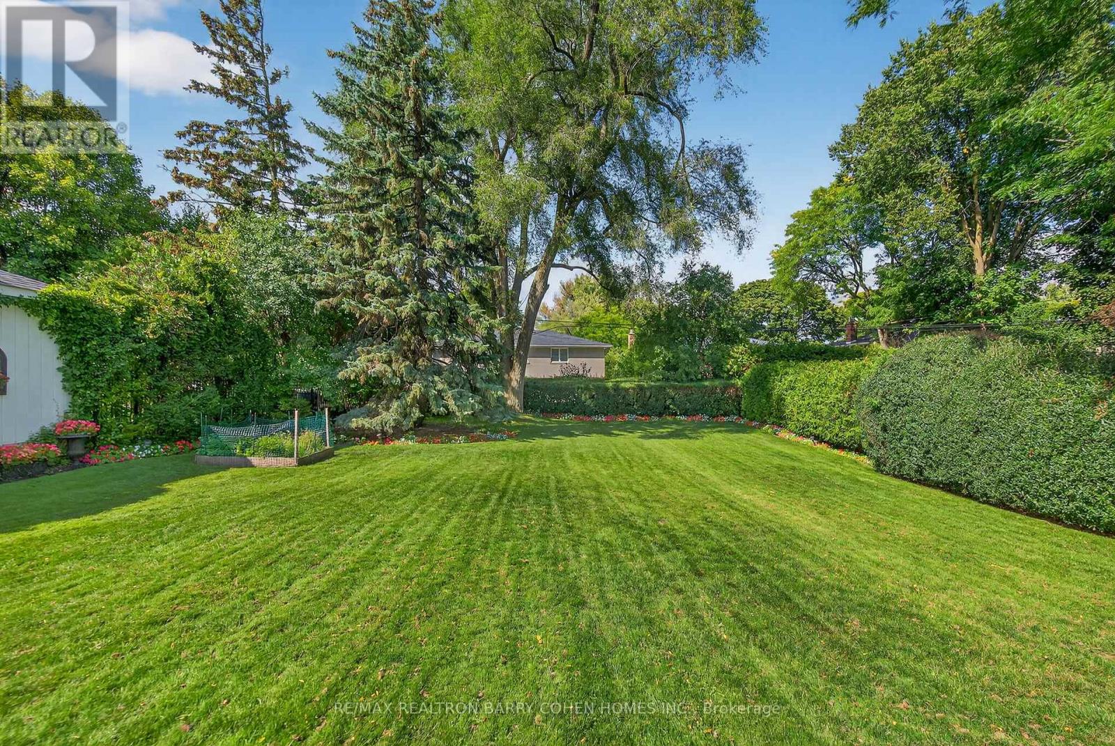 80 Owen Boulevard, Toronto, Ontario  M2P 1G3 - Photo 40 - C12803668