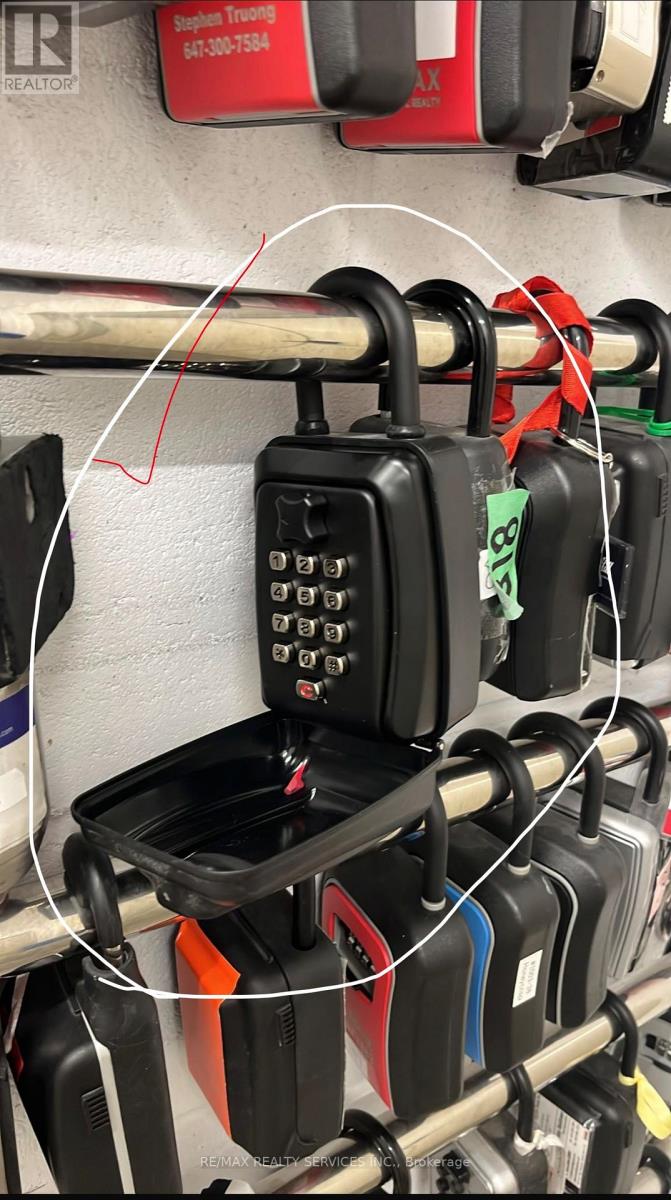 1912 - 38 Honeycrisp Crescent, Vaughan, Ontario  L4K 0M8 - Photo 31 - N12870562