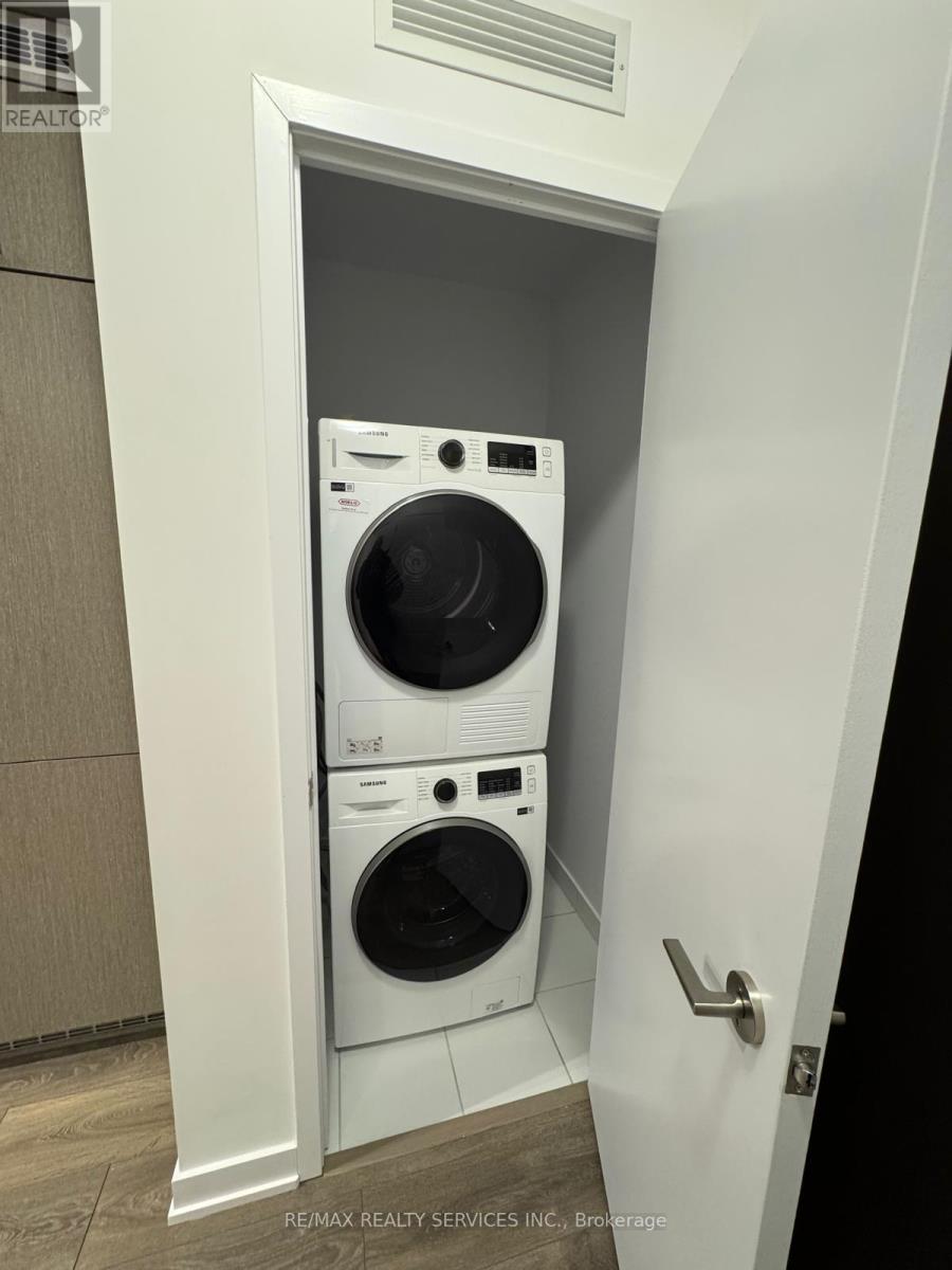 1912 - 38 Honeycrisp Crescent, Vaughan, Ontario  L4K 0M8 - Photo 7 - N12870562