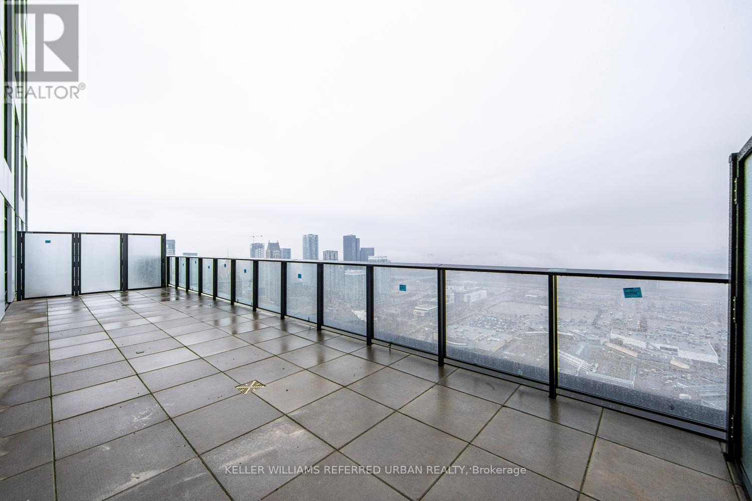 4303 - 4015 The Exchange Drive, Mississauga, Ontario  L5B 0N9 - Photo 21 - W12901834