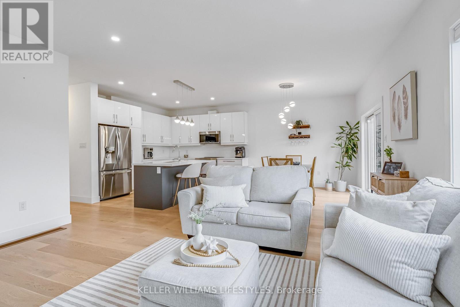 10 Mcneil Street, Strathroy-Caradoc, Ontario  N0L 1W0 - Photo 11 - X12908416