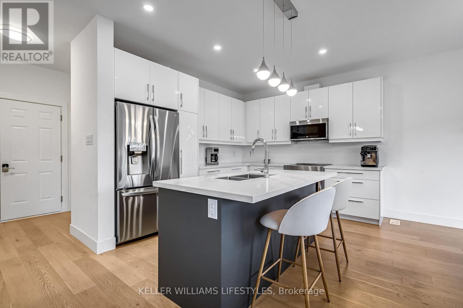 10 Mcneil Street, Strathroy-Caradoc, Ontario  N0L 1W0 - Photo 14 - X12908416