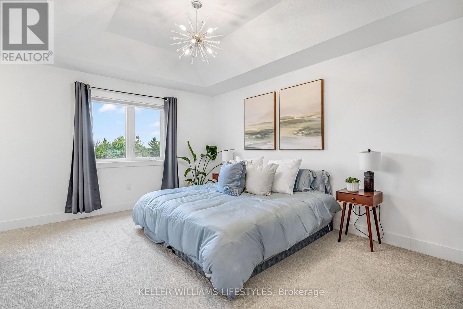 10 Mcneil Street, Strathroy-Caradoc, Ontario  N0L 1W0 - Photo 22 - X12908416