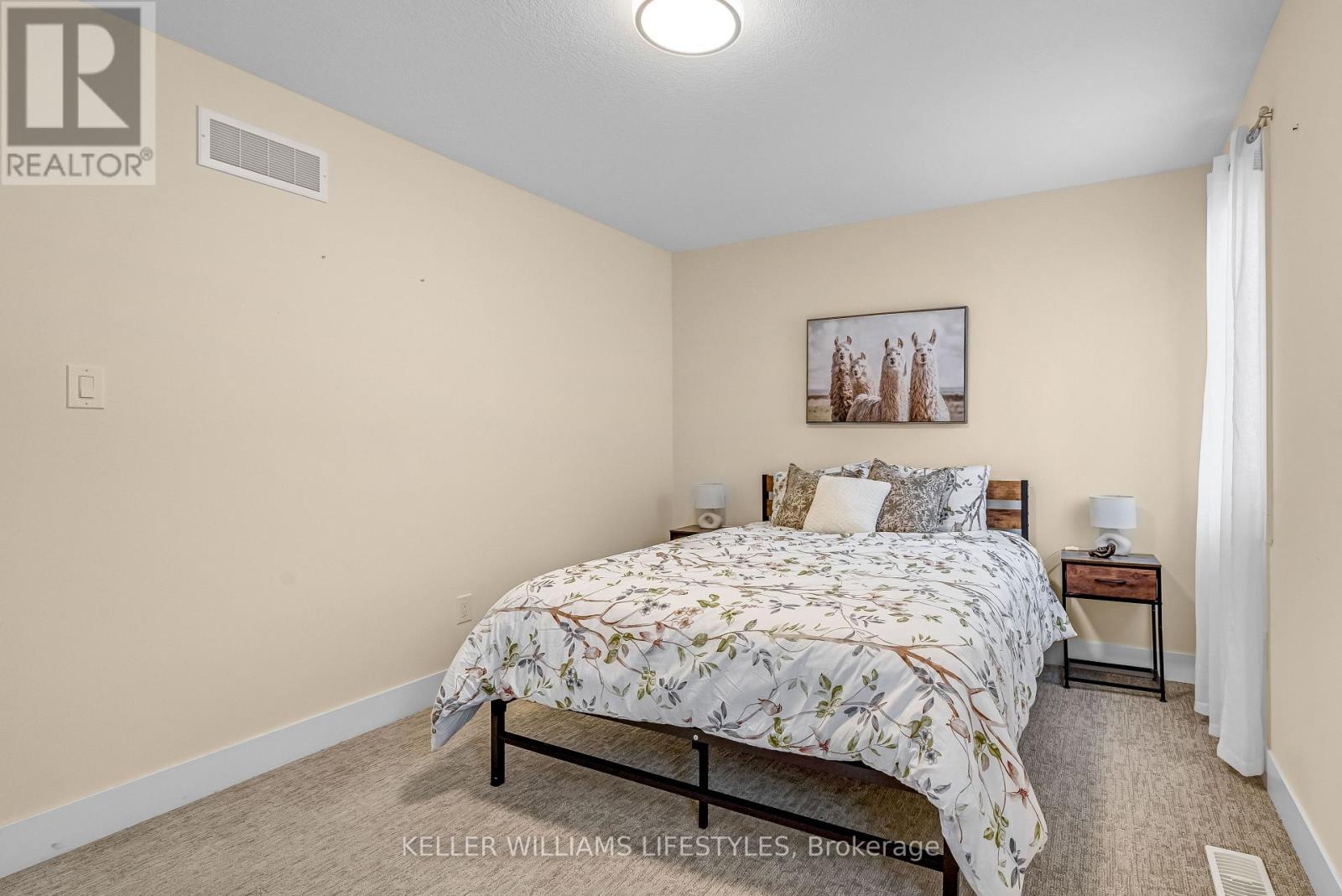 10 Mcneil Street, Strathroy-Caradoc, Ontario  N0L 1W0 - Photo 28 - X12908416