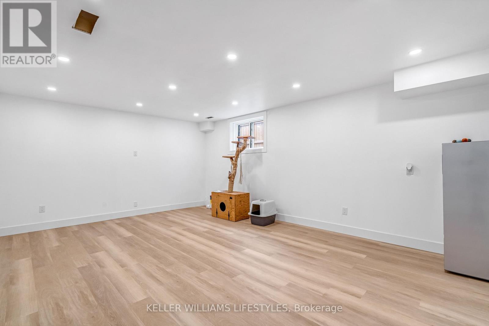 10 Mcneil Street, Strathroy-Caradoc, Ontario  N0L 1W0 - Photo 32 - X12908416