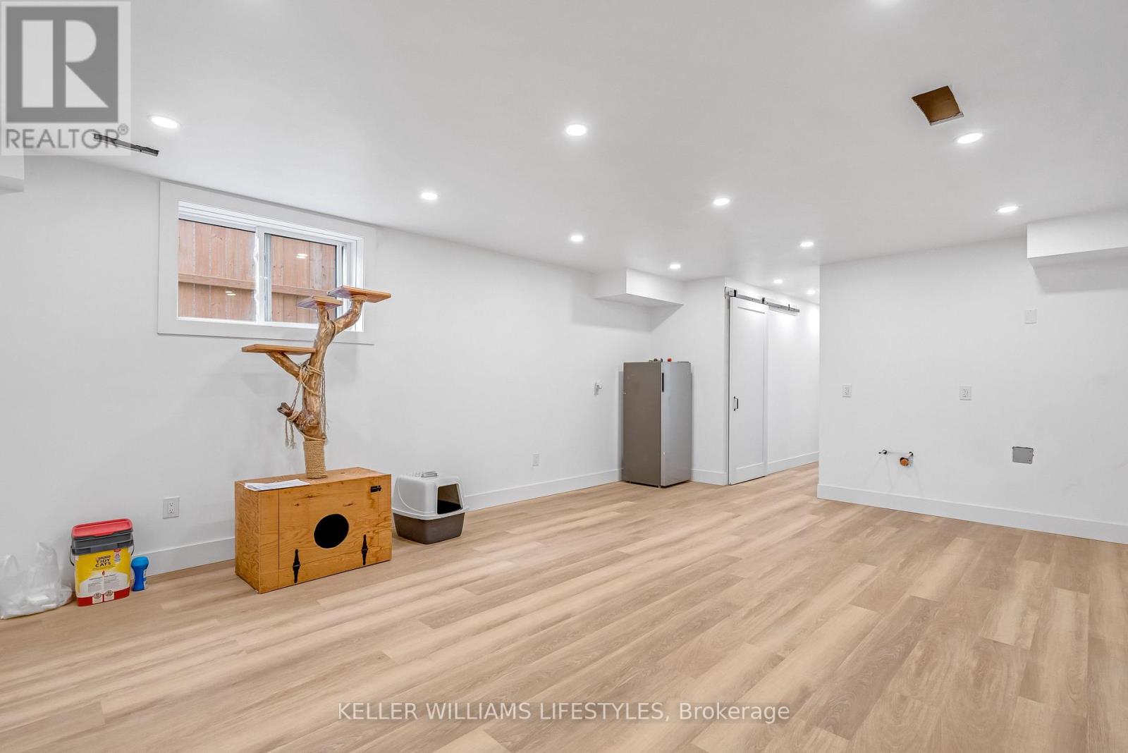 10 Mcneil Street, Strathroy-Caradoc, Ontario  N0L 1W0 - Photo 33 - X12908416