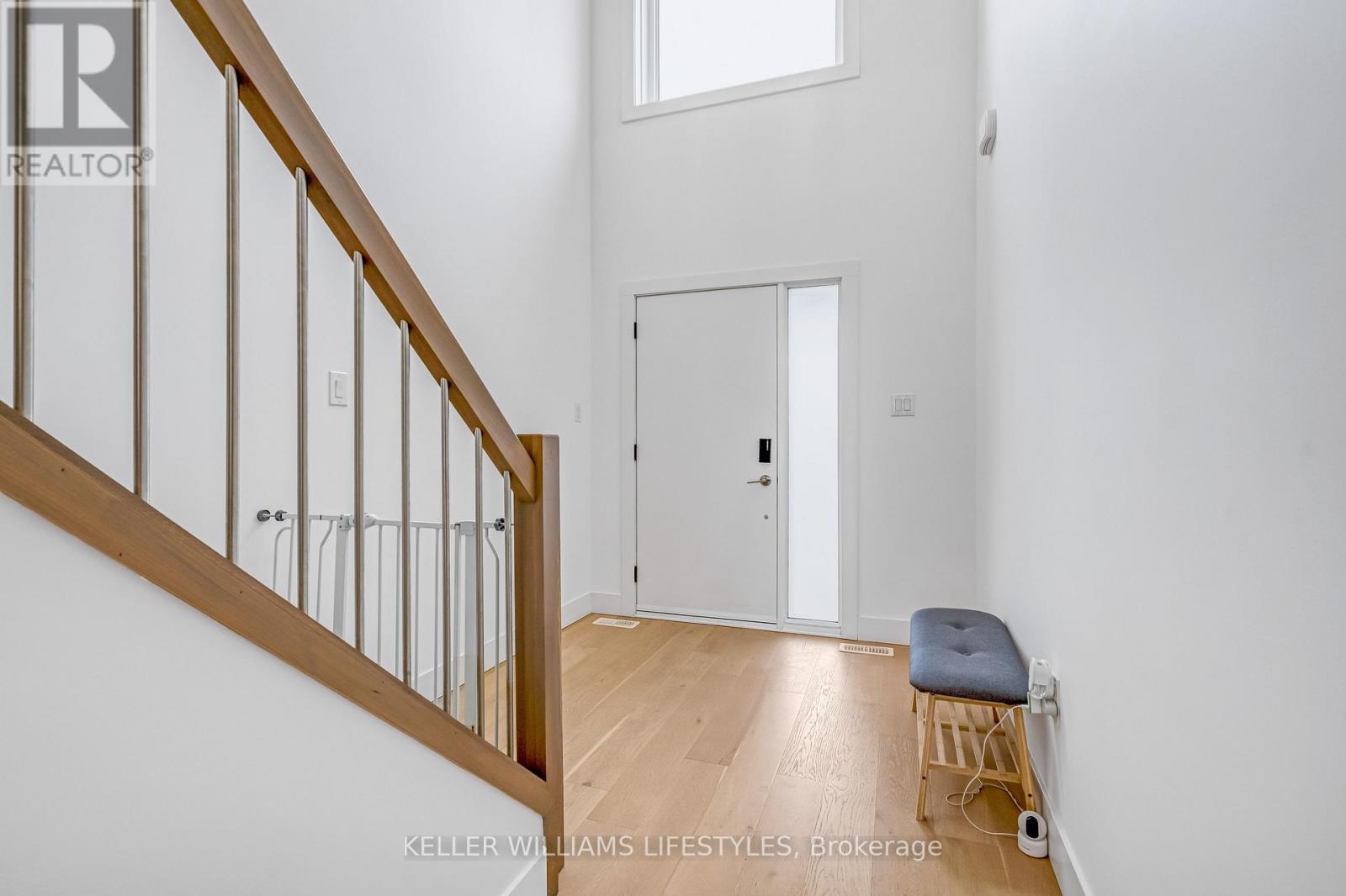 10 Mcneil Street, Strathroy-Caradoc, Ontario  N0L 1W0 - Photo 4 - X12908416