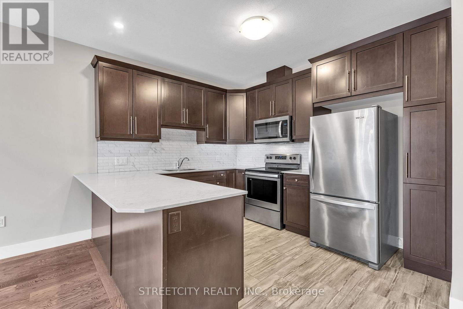 145 - 1960 Dalmagarry Road, London North, Ontario  N6G 0T8 - Photo 11 - X12908426