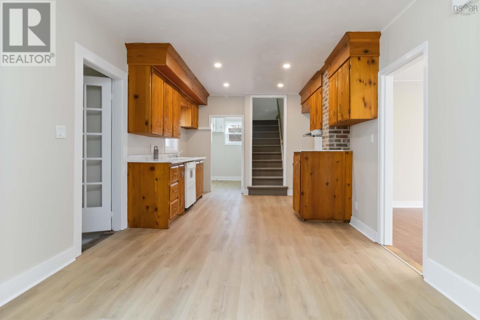 21 Forest Hill Drive, Halifax, Nova Scotia  B3M 1X2 - Photo 14 - 202605151