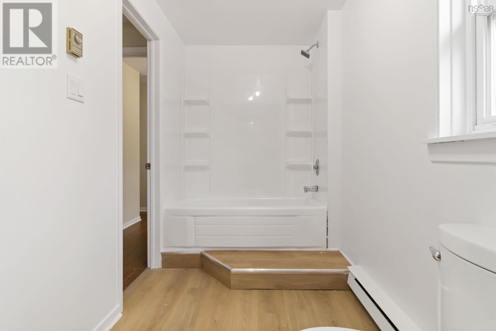 21 Forest Hill Drive, Halifax, Nova Scotia  B3M 1X2 - Photo 23 - 202605151