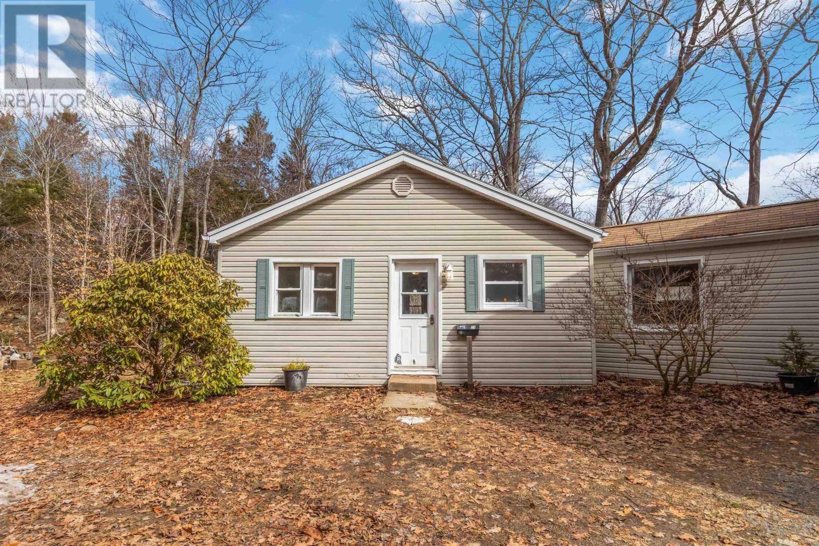 21 Forest Hill Drive, Halifax, Nova Scotia  B3M 1X2 - Photo 3 - 202605151