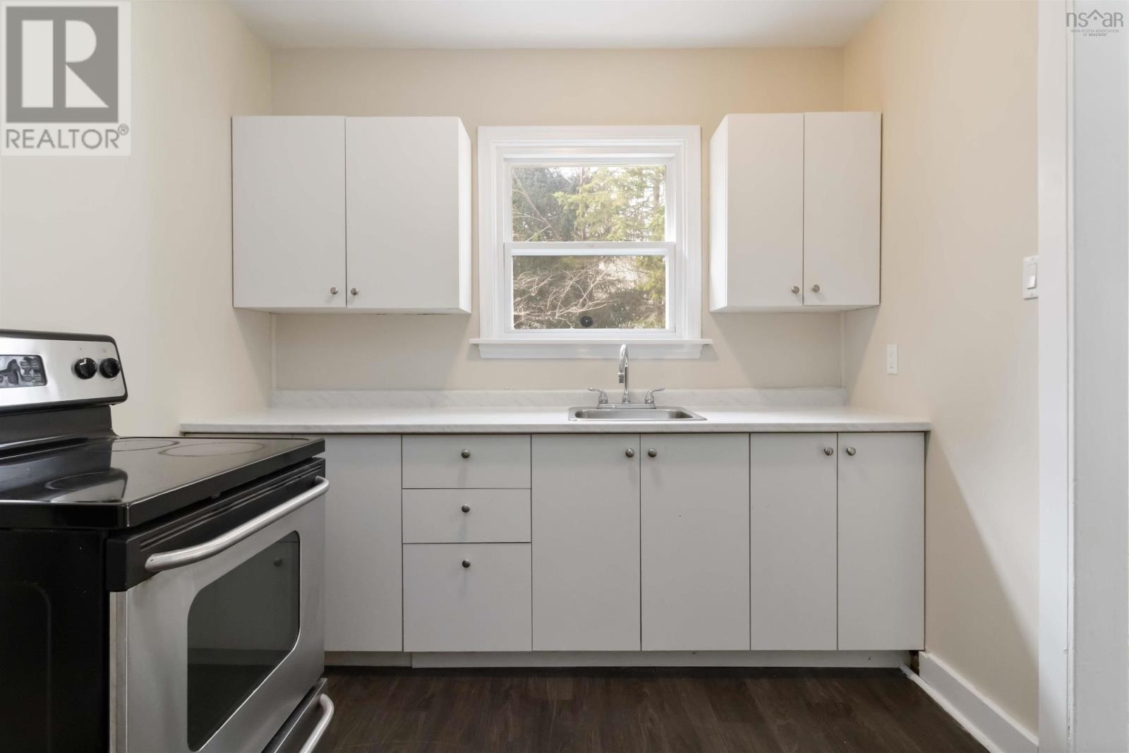 21 Forest Hill Drive, Halifax, Nova Scotia  B3M 1X2 - Photo 34 - 202605151