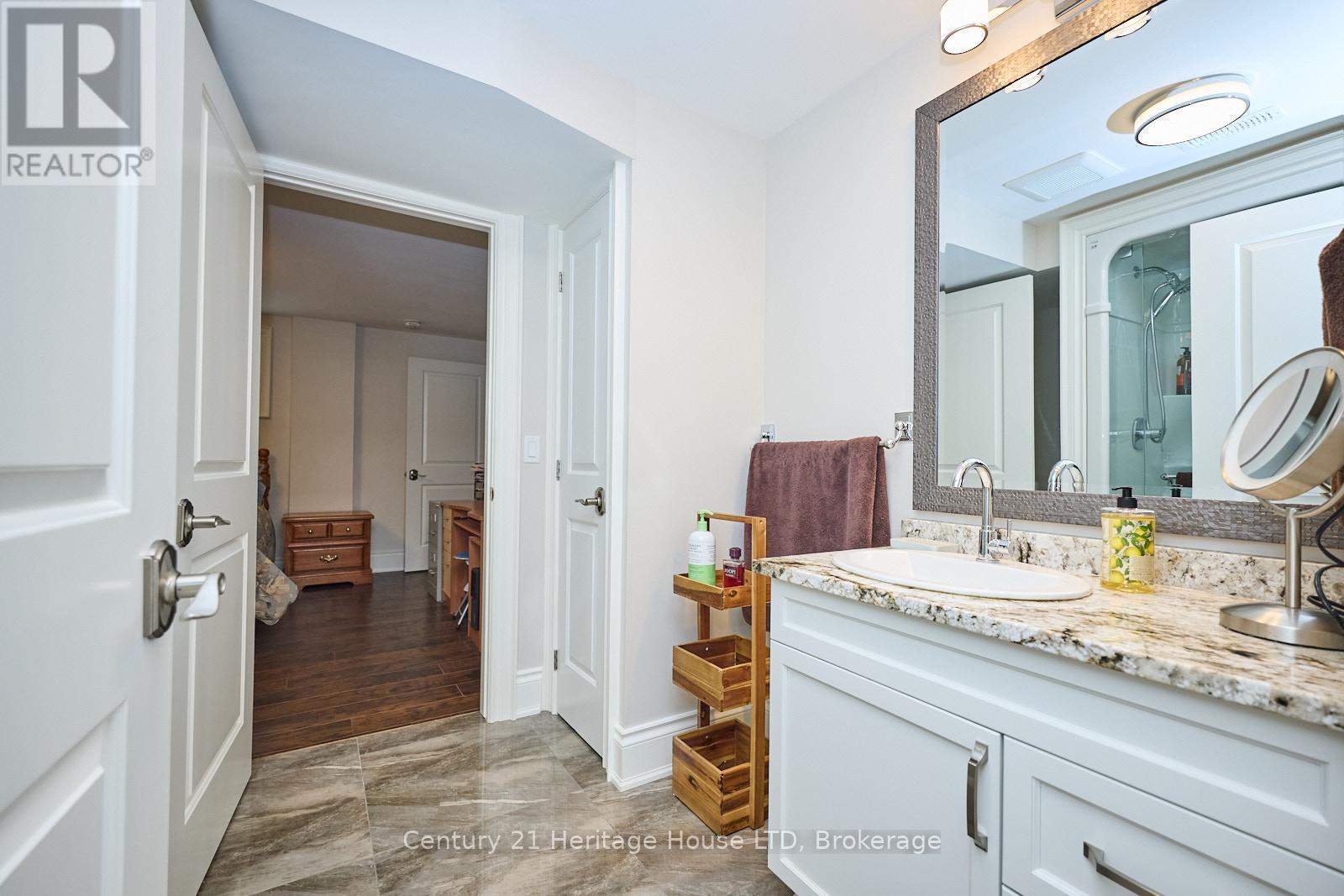 17 Biggar Road, Thorold, Ontario  L0S 1K0 - Photo 30 - X12908362