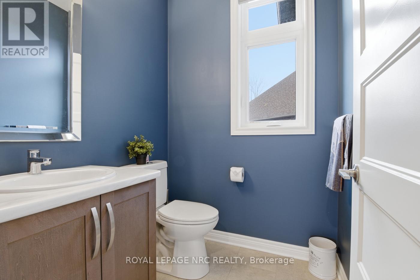 29 Hopkins Street, Thorold, Ontario  L2V 0E9 - Photo 15 - X12908384