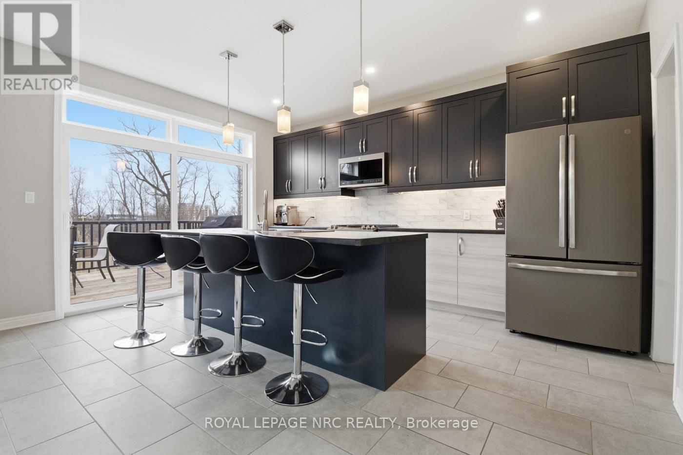 29 Hopkins Street, Thorold, Ontario  L2V 0E9 - Photo 19 - X12908384