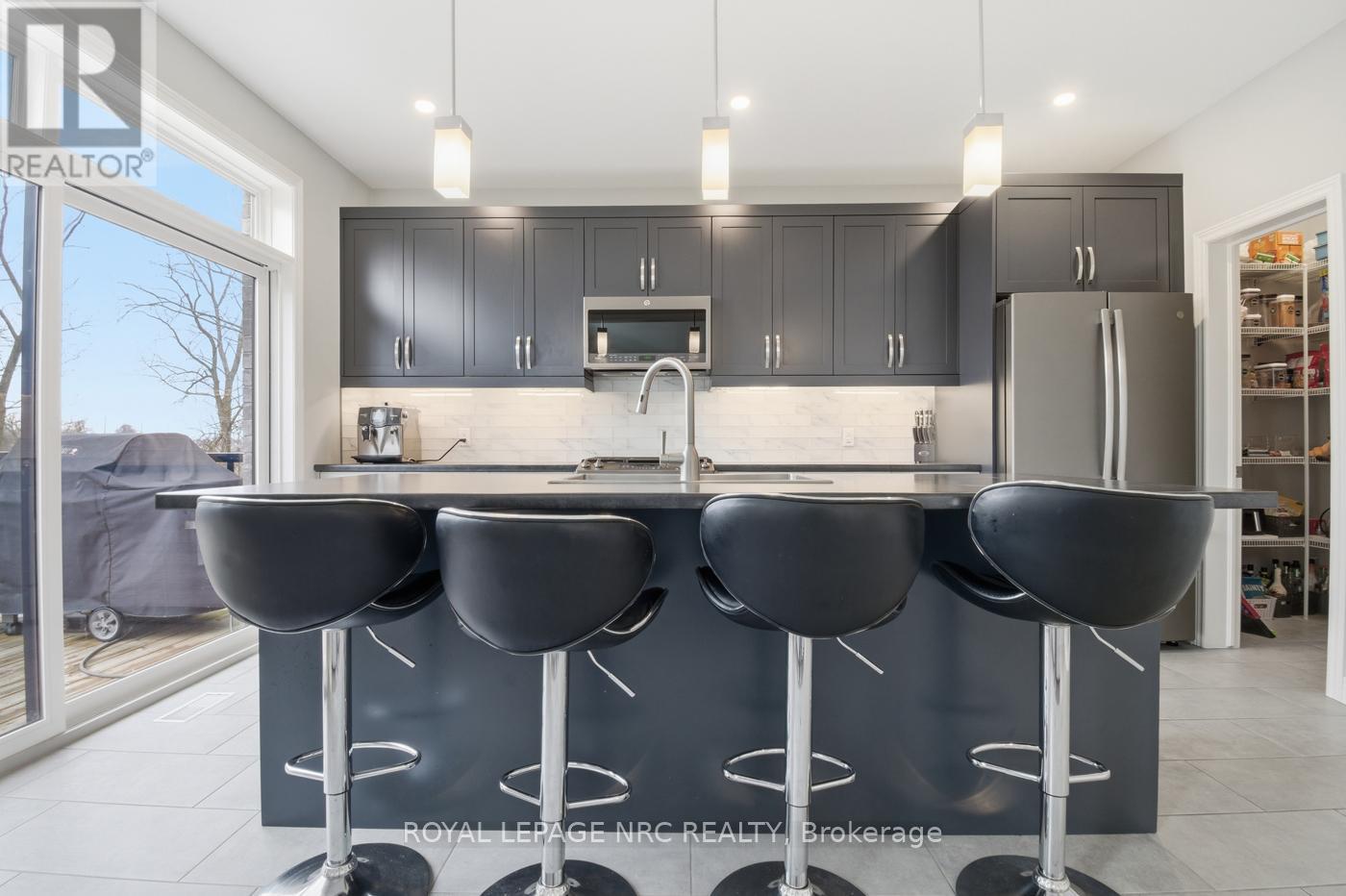 29 Hopkins Street, Thorold, Ontario  L2V 0E9 - Photo 20 - X12908384