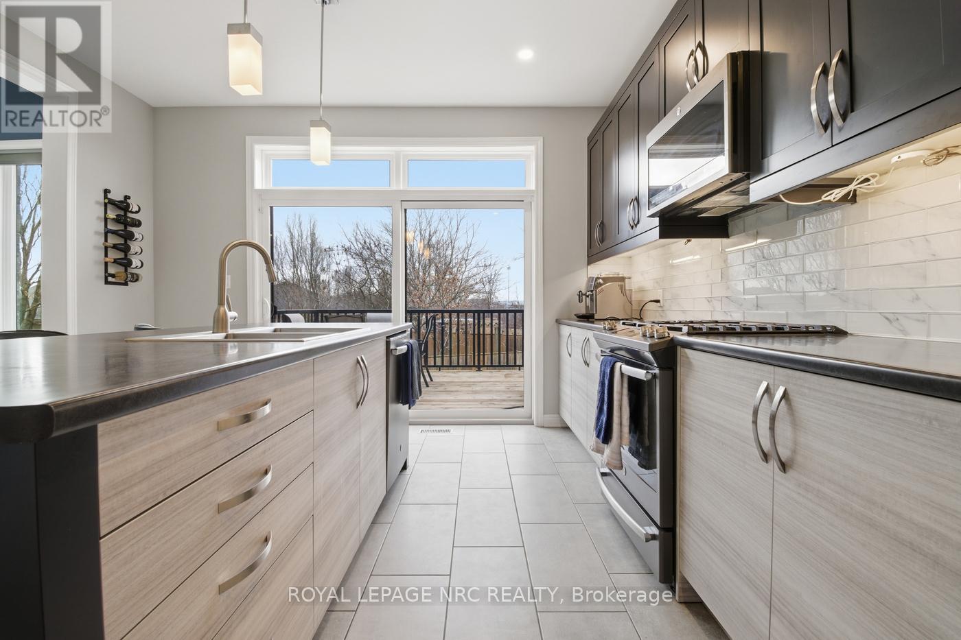 29 Hopkins Street, Thorold, Ontario  L2V 0E9 - Photo 23 - X12908384