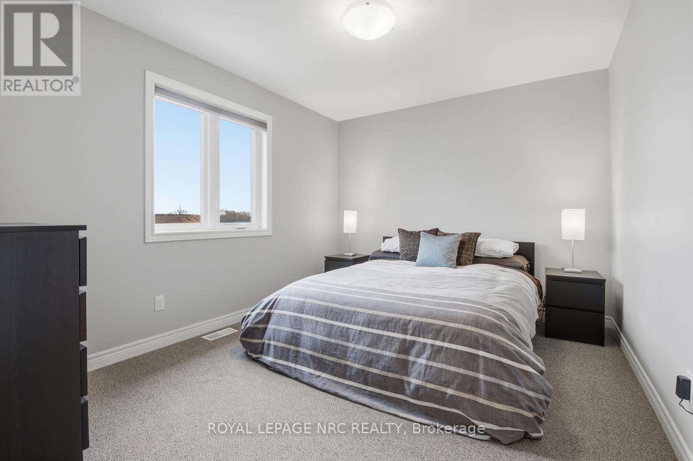 29 Hopkins Street, Thorold, Ontario  L2V 0E9 - Photo 27 - X12908384