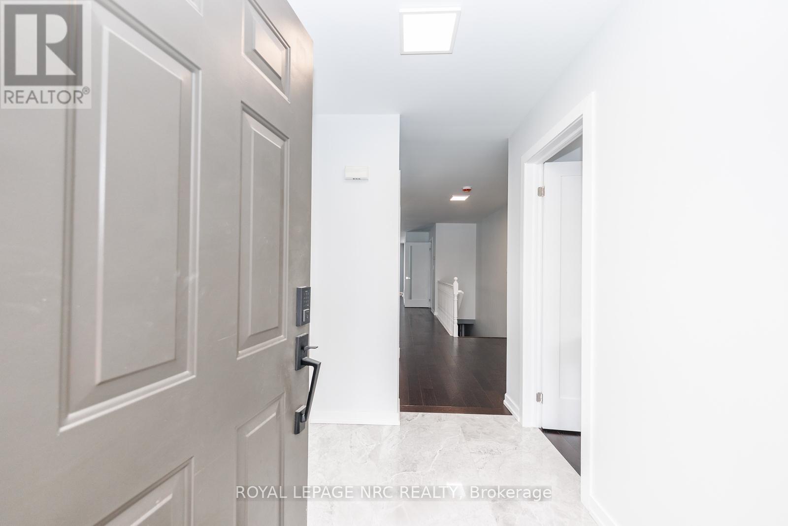 4a Wood Street, St. Catharines, Ontario  L2N 2A9 - Photo 3 - X12908476