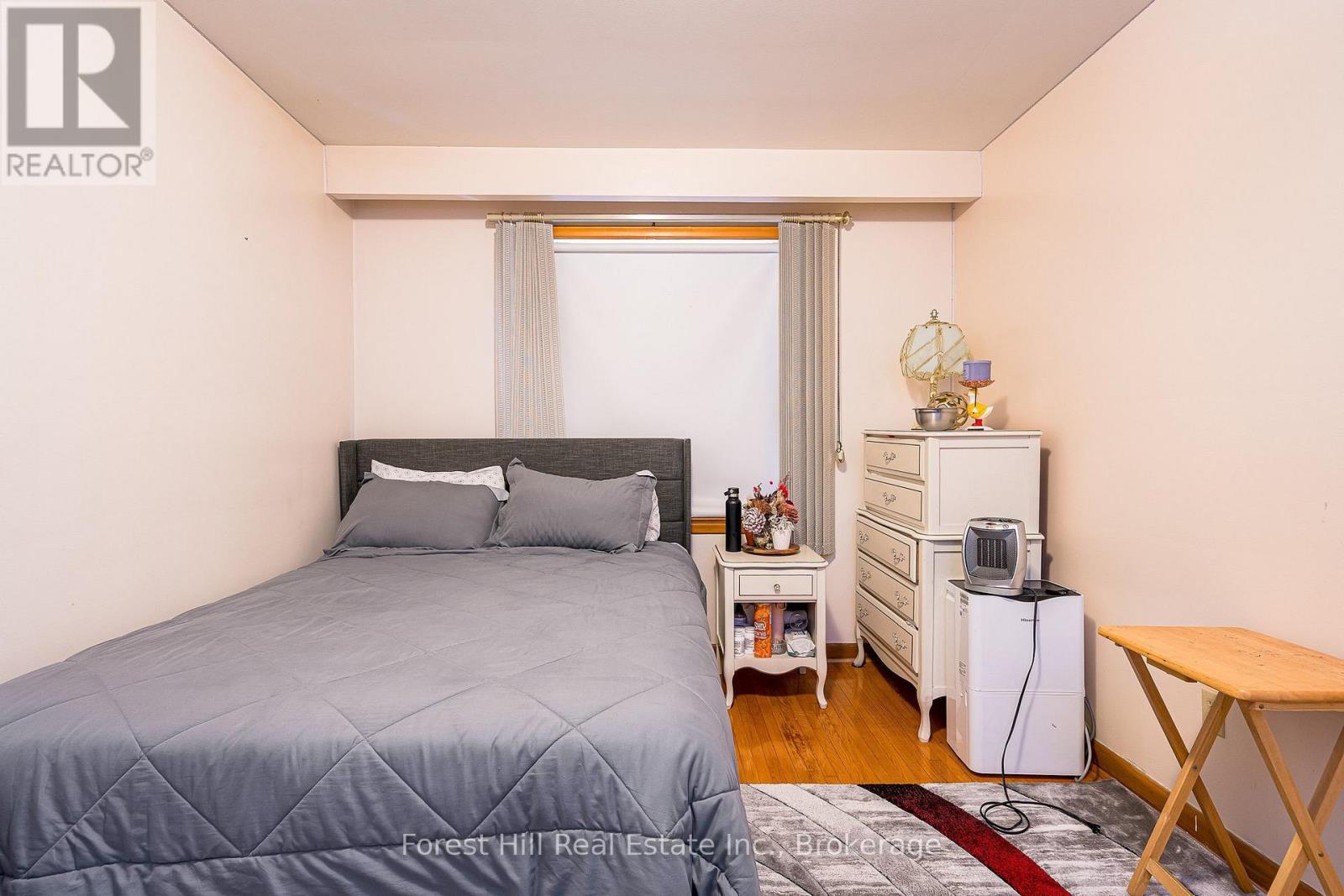 40 Chiswick Avenue, Toronto, Ontario  M6M 4T9 - Photo 26 - W12908422