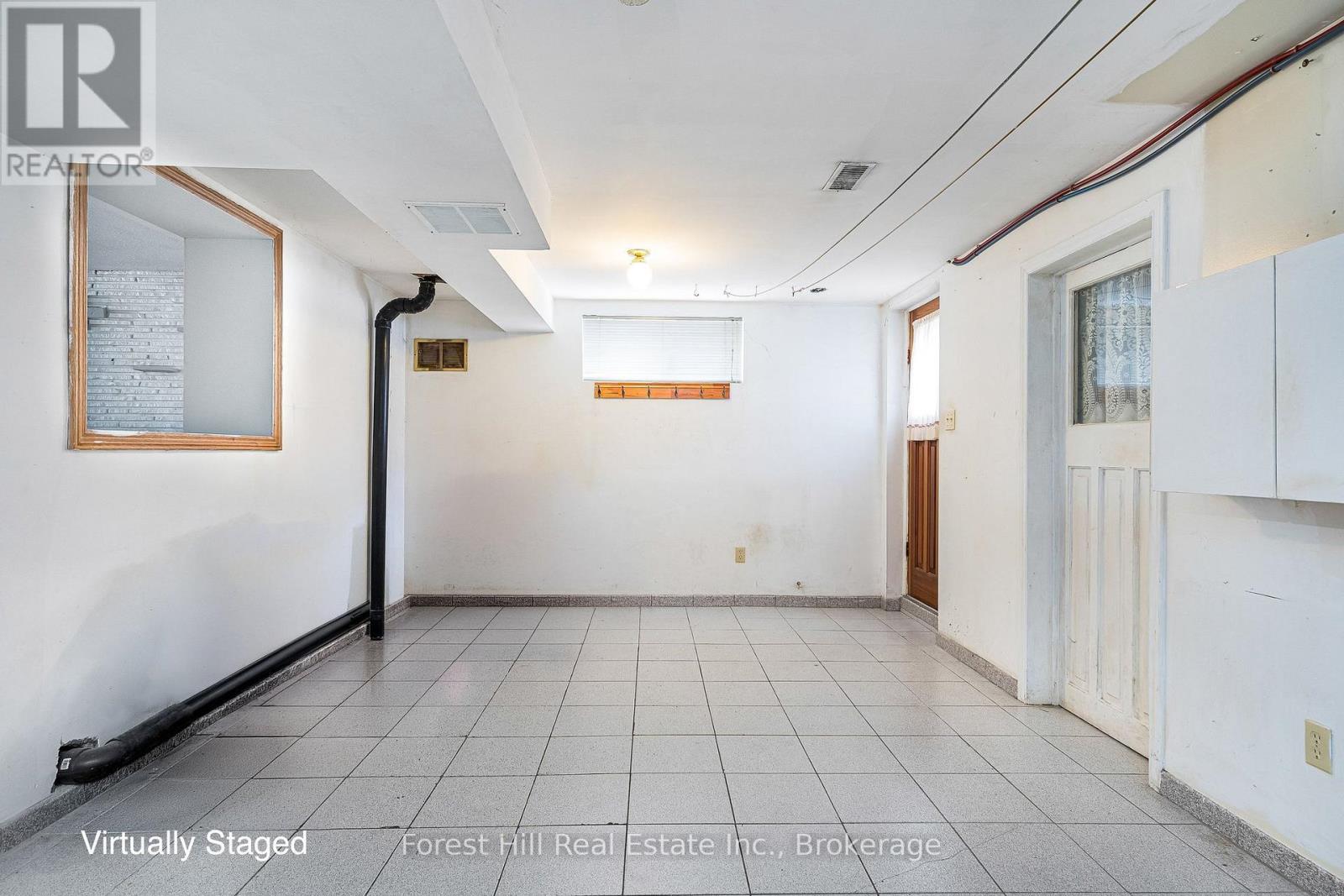 40 Chiswick Avenue, Toronto, Ontario  M6M 4T9 - Photo 36 - W12908422