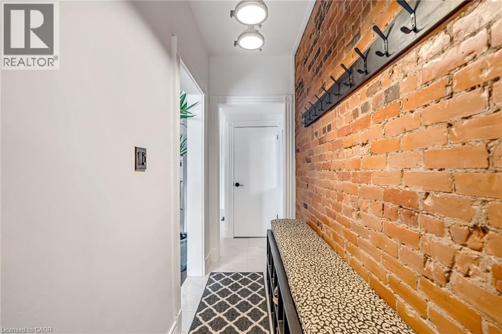 188 Bay Street N, Hamilton, Ontario  L8R 2P7 - Photo 3 - 40813092