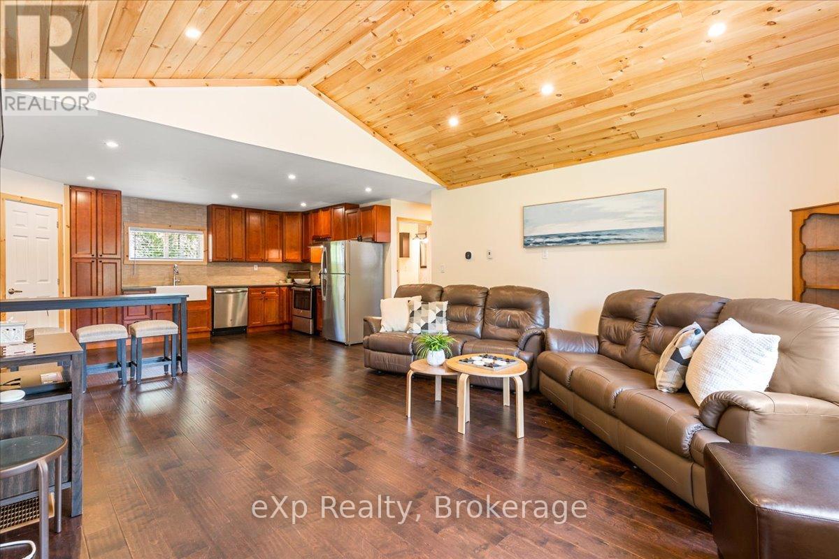 19 Murray Avenue, Northern Bruce Peninsula, Ontario  N0H 1W0 - Photo 19 - X12908352